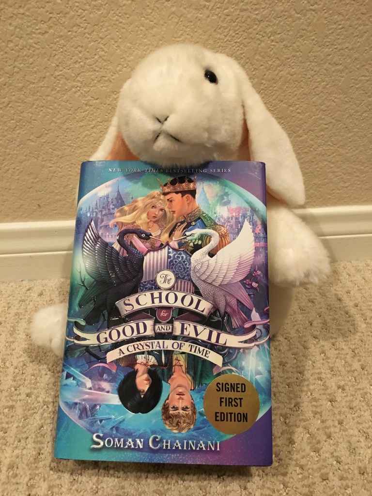 Marshmallow reviews The School for Good and Evil: A Crystal of Time by Soman Chainani. 