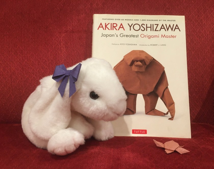Marshmallow reviews Akira Yoshizawa: Japan’s Greatest Origami Master, with text, diagrams, and models by Akira Yoshizawa. Accompanying her is her little friend, Turtle. 