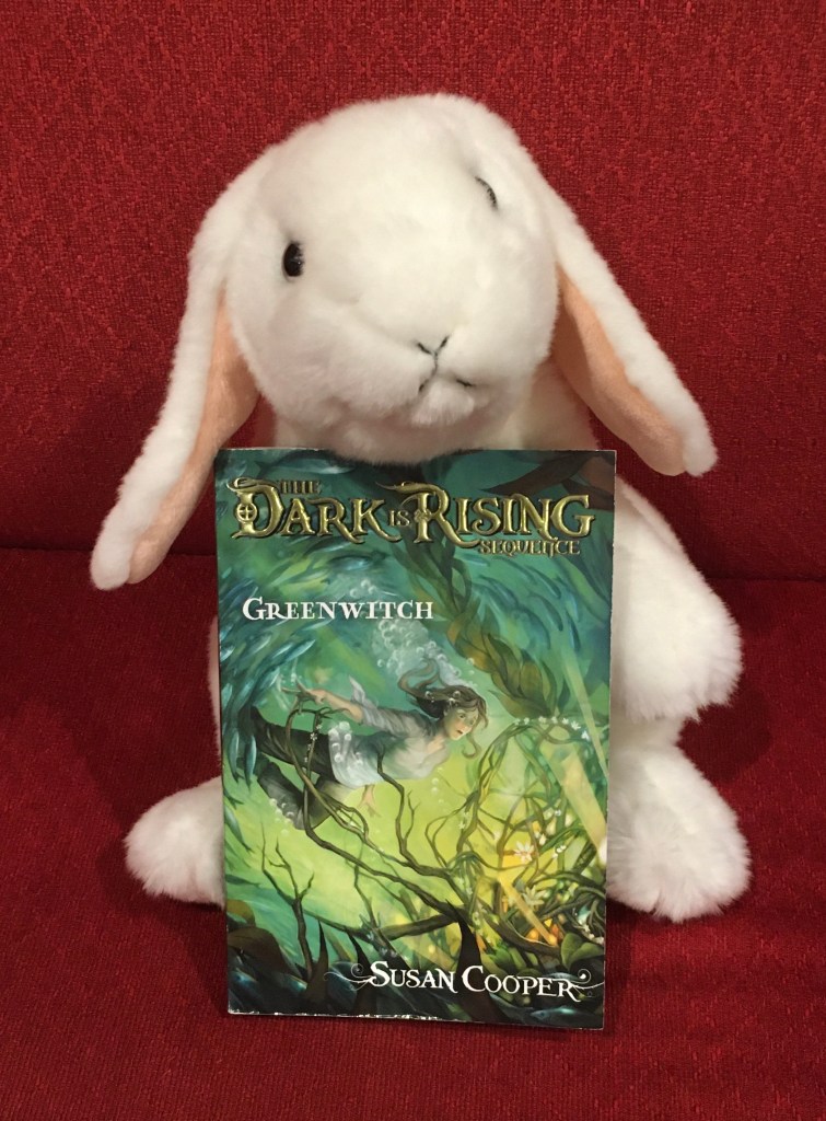 Marshmallow reviews Greenwitch by Susan Cooper.