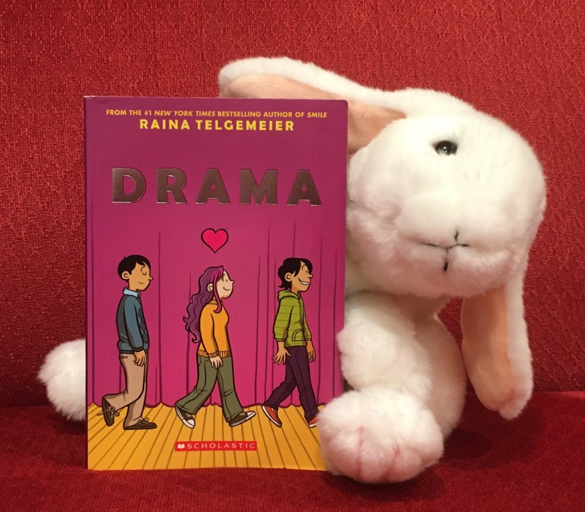 Marshmallow reviews Drama by Raina Telgemeier.