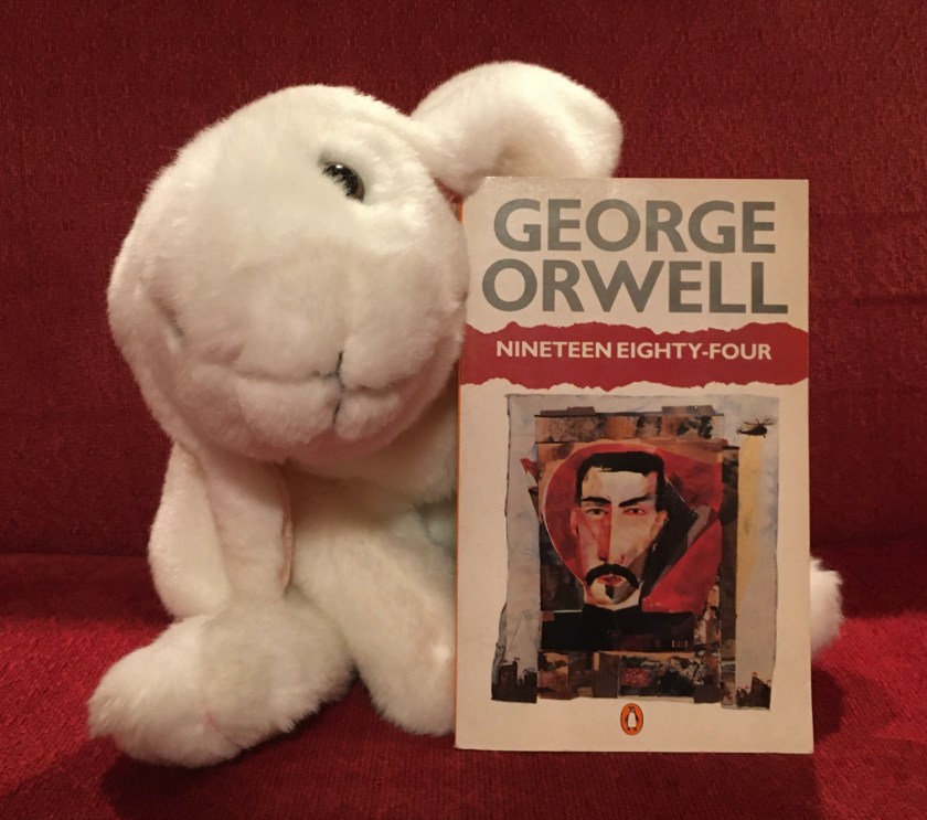 Marshmallow reviews Nineteen Eighty-Four by George Orwell. 