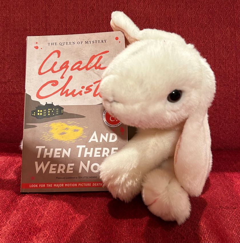 Marshmallow reviews And Then There Were None by Agatha Christie.