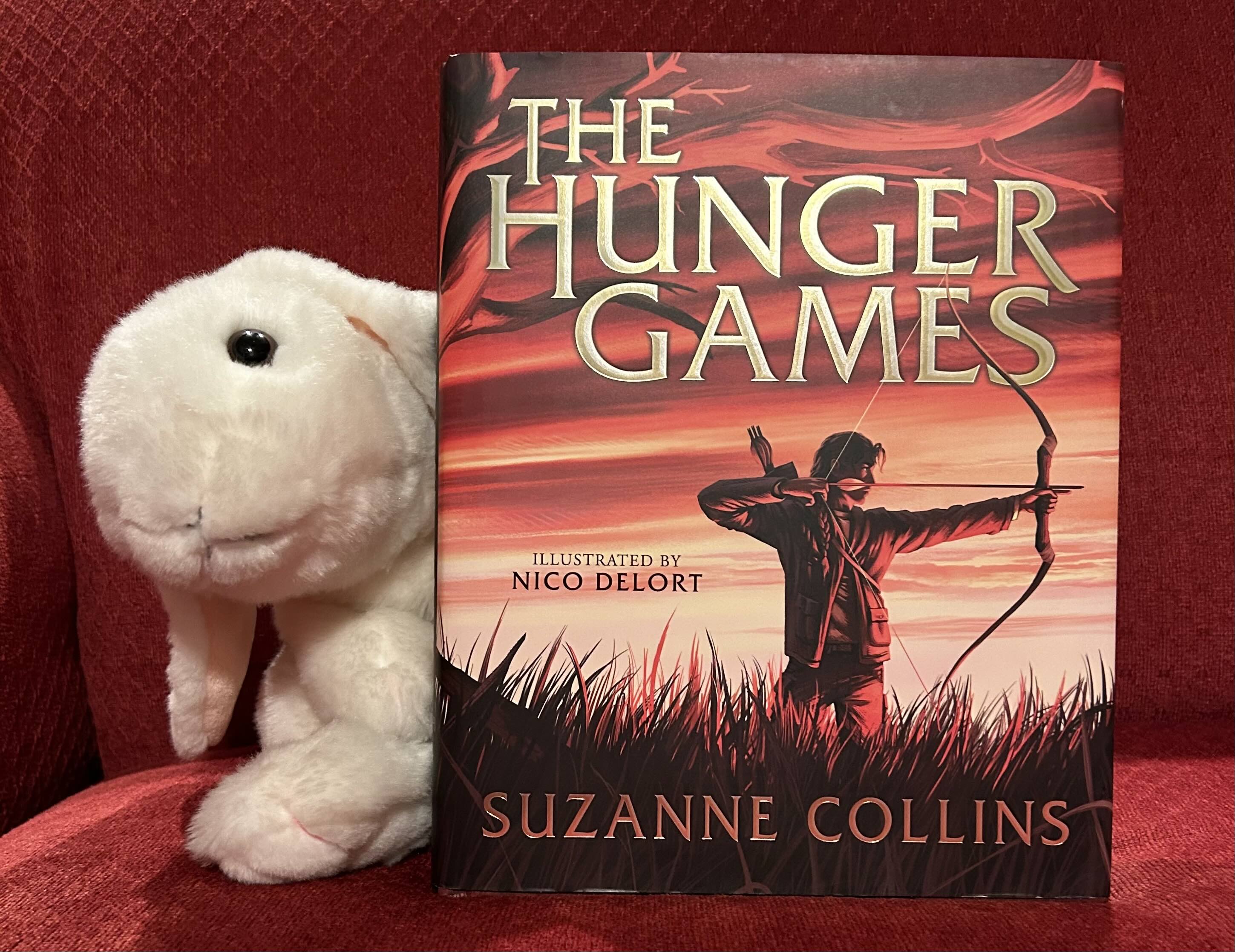 Marshmallow reviews The Hunger Games: The Illustrated Edition by