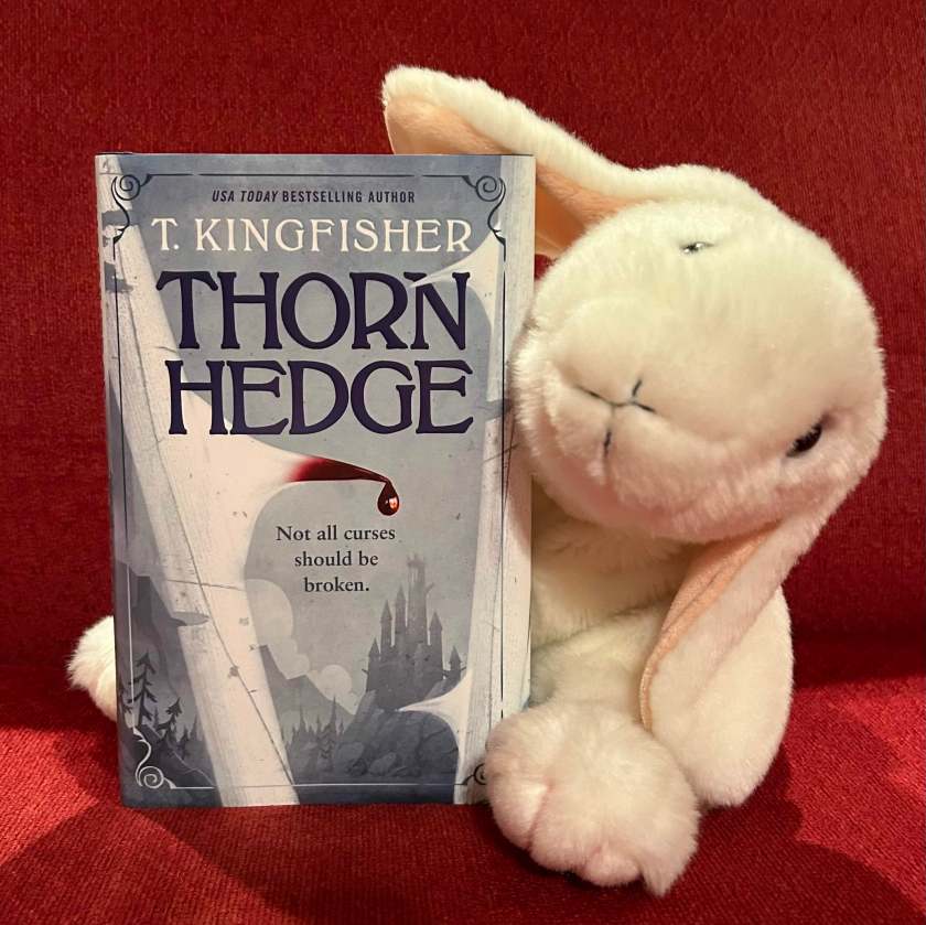 Marshmallow rates Thornhedge by T. Kingfisher 100%.