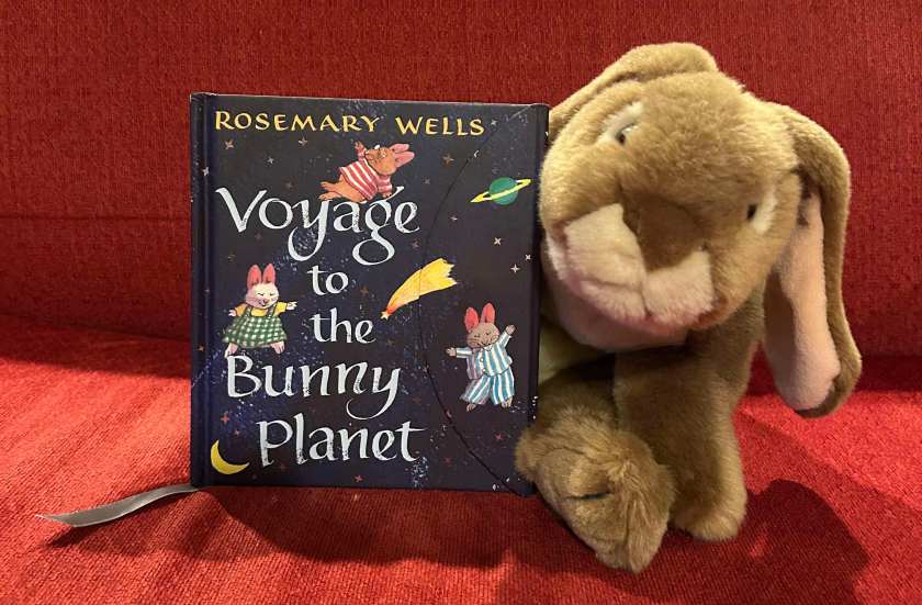 Caramel reviews Voyage to the Bunny Planet by Rosemary Wells.