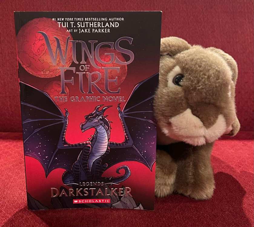 Caramel loved reading Darkstalker: The Graphic Novel by Tui T. Sutherland and Jake Parker and can't wait for more Wings of Fire books! 