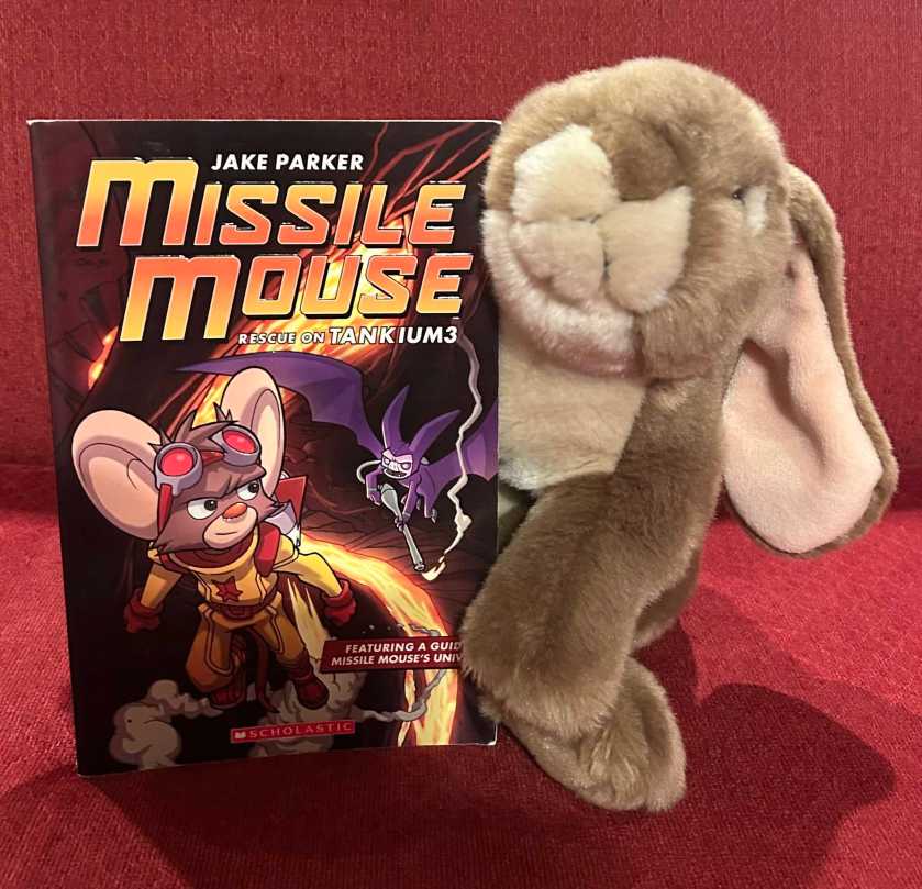 Caramel enjoyed reading Missile Mouse: Rescue on Tankium3 by Jake Parker and is hoping that there is (or will eventually be) a third book in this fun series. 