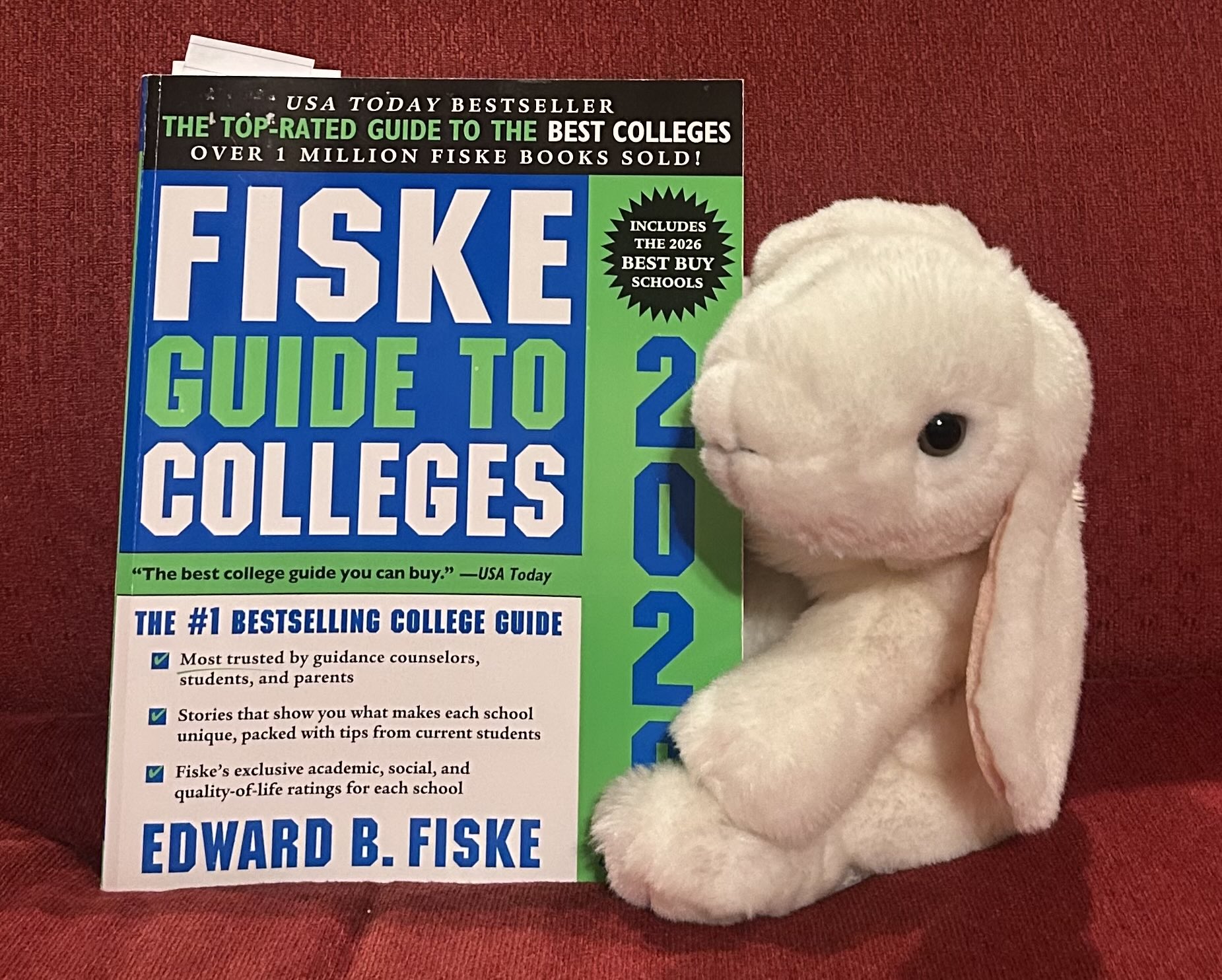 Marshmallow reviews Fiske Guide To Colleges 2026 (42nd Edition) by