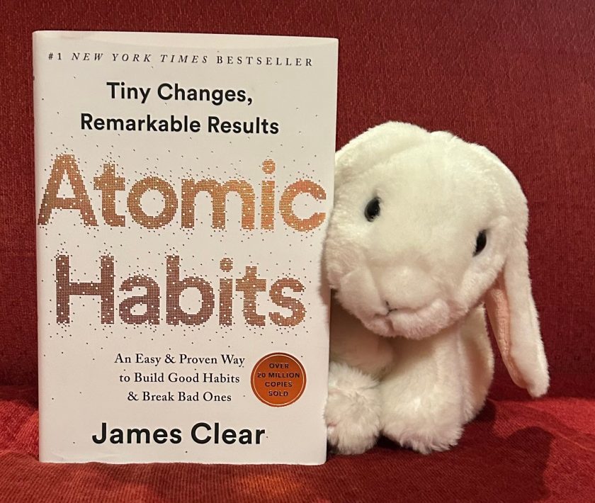 Marshmallow rates Atomic Habits: An Easy & Proven Way to Build Good Habits & Break Bad Ones by James Clear 100%.